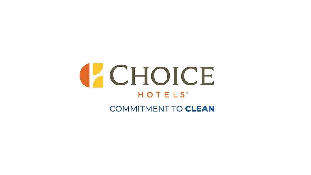 Quality Inn & Suites North Charleston - Ashley Phosphate Kültér fotó