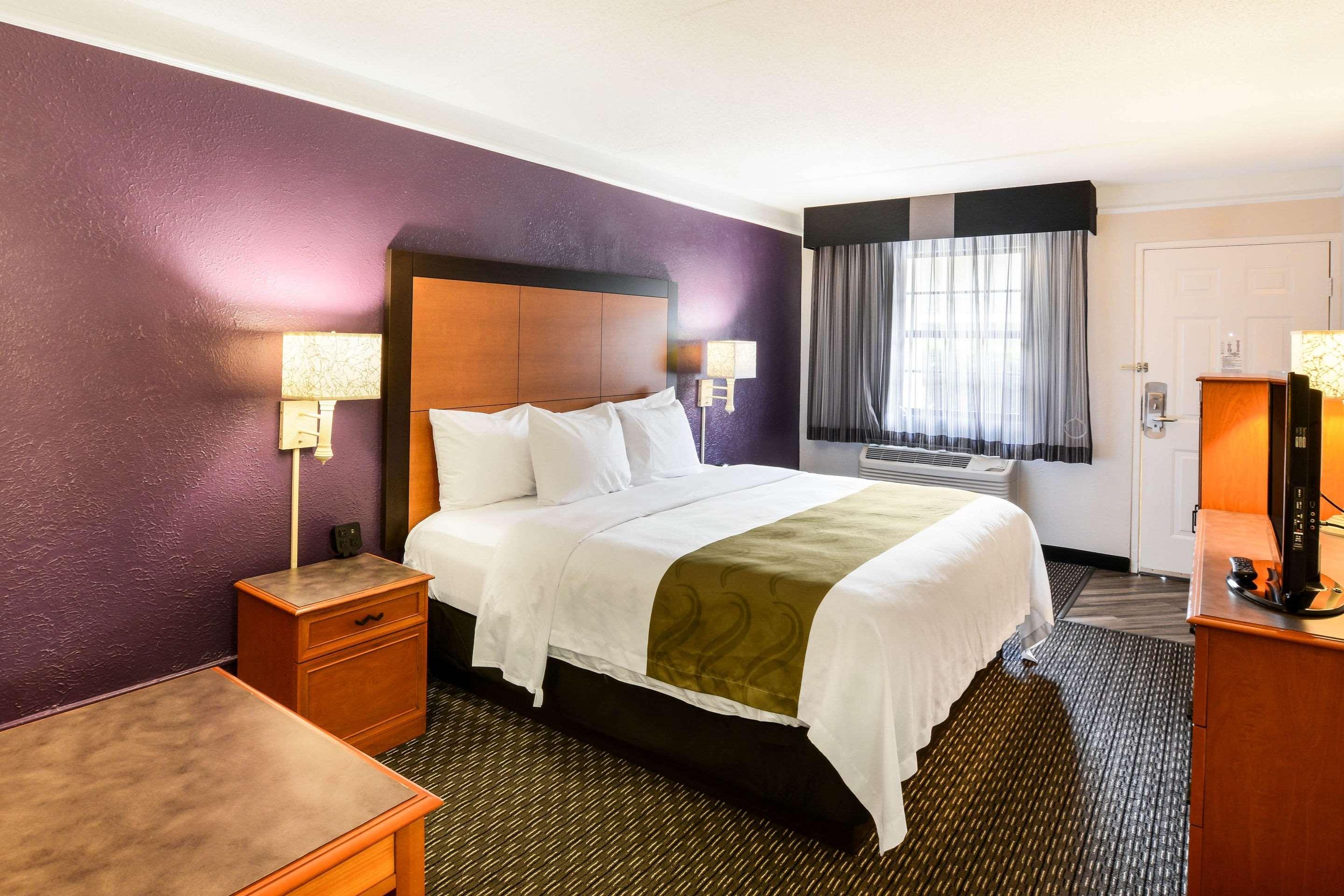 Quality Inn & Suites North Charleston - Ashley Phosphate Kültér fotó
