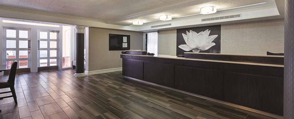 Quality Inn & Suites North Charleston - Ashley Phosphate Kültér fotó